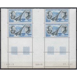 France - Poste Aérienne 44 Coin Daté (27/01/1982)