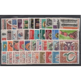 Timbre de collection Grandes séries des pays d'expression française 1966 - Festival mondial des arts nègres à Dakar